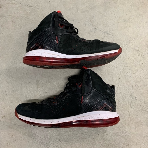 A1-Nike LeBron 8 VIII Bred Black/Red King James 2010 Size 11 417098 002 - Picture 2 of 7